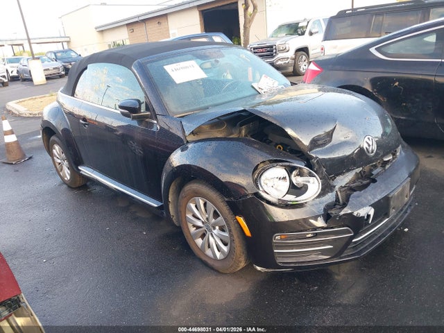 2018 VOLKSWAGEN BEETLE 3VW5DAAT4JM516110