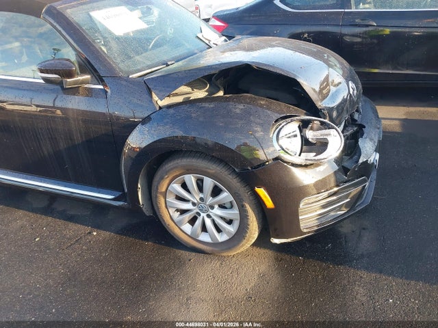 Продаж на аукціоні авто 2018 Volkswagen Beetle 2.0t Coast/2.0t S/2.0t Se, vin: 3VW5DAAT4JM516110, номер лоту: 44698031