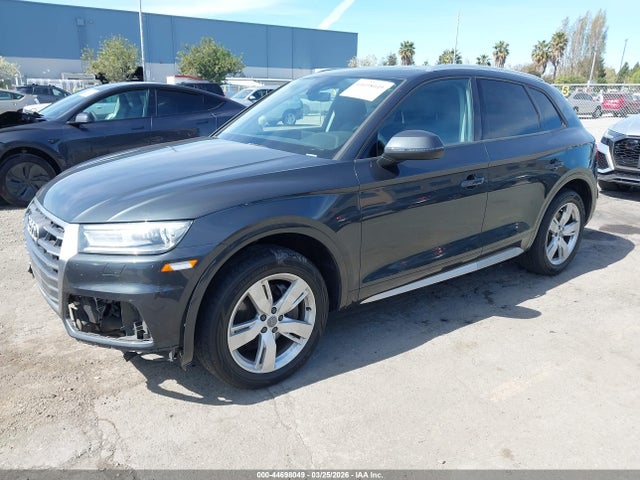 Продажа на аукционе авто 2018 Audi Q5 2.0t Premium/2.0t Tech Premium, vin: WA1ANAFY4J2003377, номер лота: 44698049