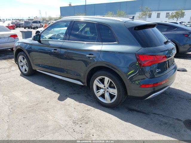 Продажа на аукционе авто 2018 Audi Q5 2.0t Premium/2.0t Tech Premium, vin: WA1ANAFY4J2003377, номер лота: 44698049
