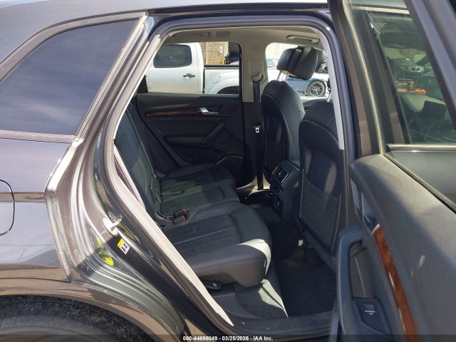 Продажа на аукционе авто 2018 Audi Q5 2.0t Premium/2.0t Tech Premium, vin: WA1ANAFY4J2003377, номер лота: 44698049