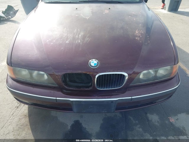 44698064 :رقم المزاد ، WBADE6325WBW59821 vin ، 1998 Bmw 540ia مزاد بيع