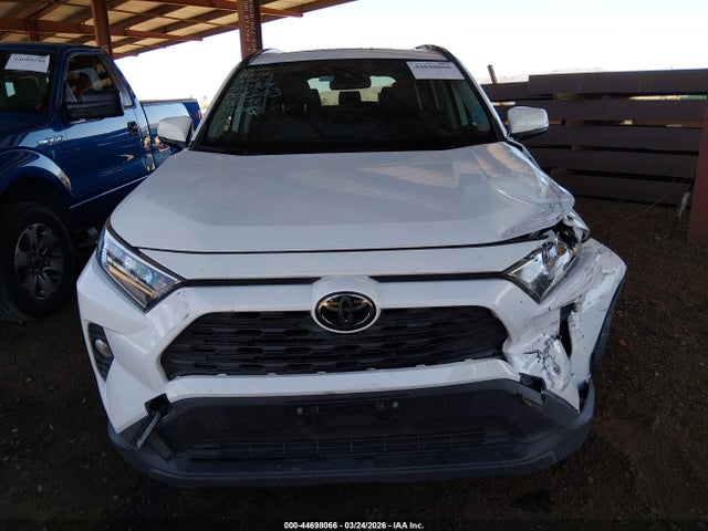 Toyota Rav4 Xle Premium 2019 JTMC1RFV1KJ004203 Image 12