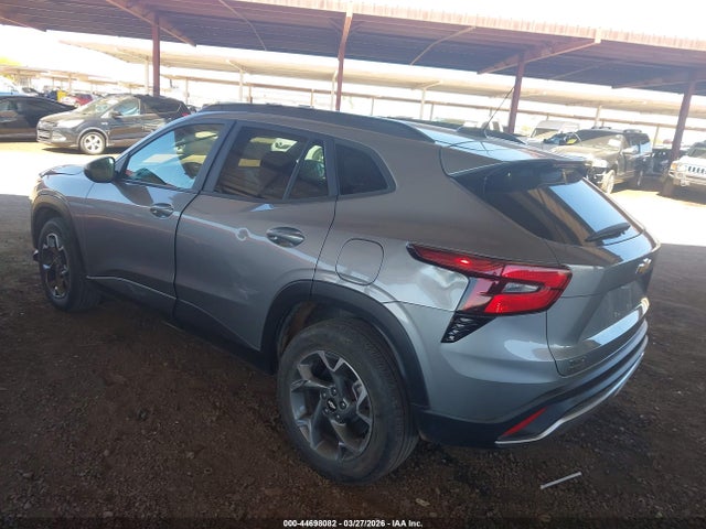 2024 CHEVROLET TRAX KL77LHE21RC203972 Photo 2