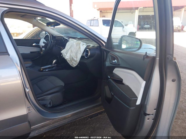 2024 CHEVROLET TRAX KL77LHE21RC203972 Photo 4