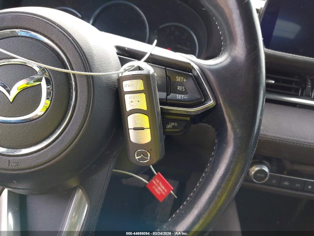 2018 MAZDA MAZDA6 JM1GL1XY3J1325941 Photo 10