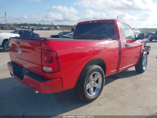 3C6JR6AT7EG158545 RAM 1500 Express