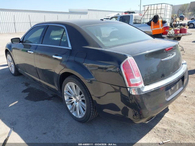 2011 Chrysler 300c მანქანა იყიდება აუქციონზე, vin: 2C3CA6CT0BH560669, აუქციონის ნომერი: 44698111