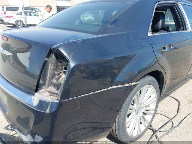 2011 Chrysler 300c მანქანა იყიდება აუქციონზე, vin: 2C3CA6CT0BH560669, აუქციონის ნომერი: 44698111