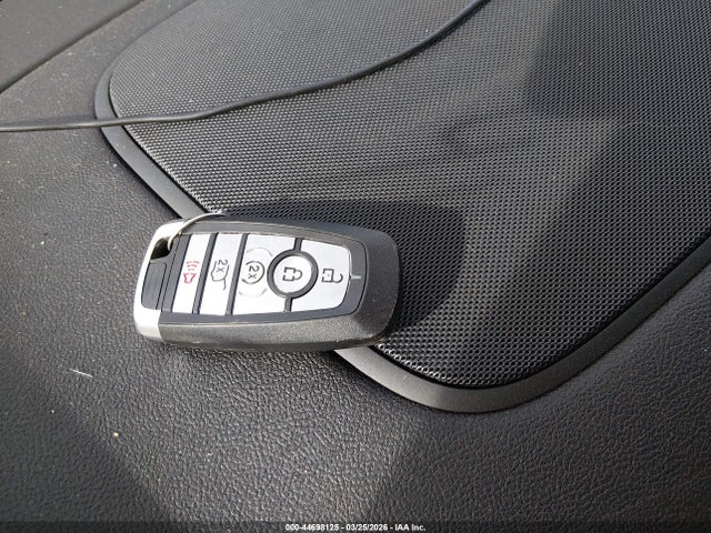 44698125 :رقم المزاد ، 5LM5J7XC0LGL37512 vin ، 2020 Lincoln Aviator Reserve مزاد بيع