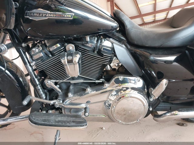 Harley-Davidson FLTRX 2023 1HD1KHC1XPB679399 Image 9