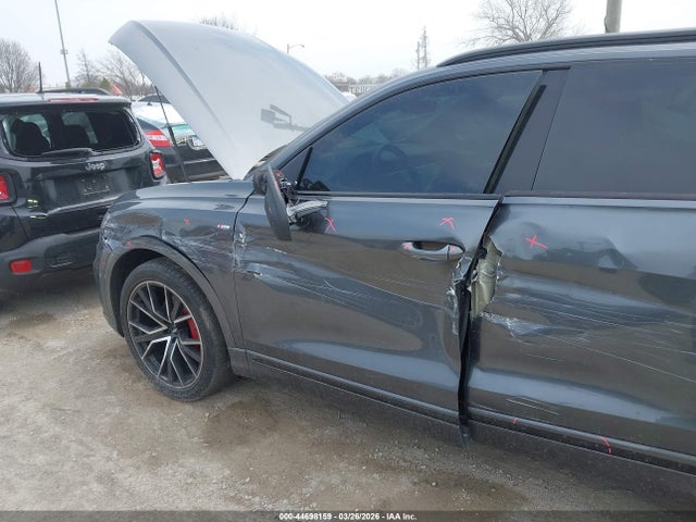 Продаж на аукціоні авто 2020 Audi Q8 Premium Plus 55 Tfsi Quattro Tiptronic, vin: WA1EVAF11LD001789, номер лоту: 44698159