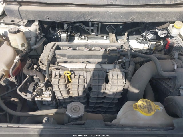 3C4PDCAB7JT448213 Dodge JOURNEY SE
