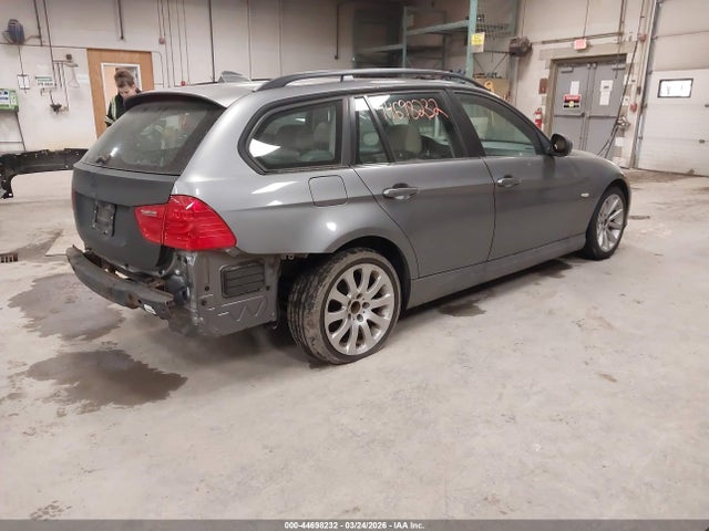 2010 Bmw 328i Xdrive მანქანა იყიდება აუქციონზე, vin: WBAUU3C54AA540734, აუქციონის ნომერი: 44698232