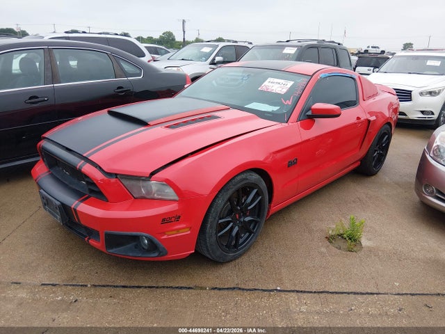 Ford MUSTANG GT 2014 1ZVBP8CF2E5329065 Image 2