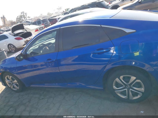 Honda Civic Lx 2018 2HGFC2F53JH604690 Image 14