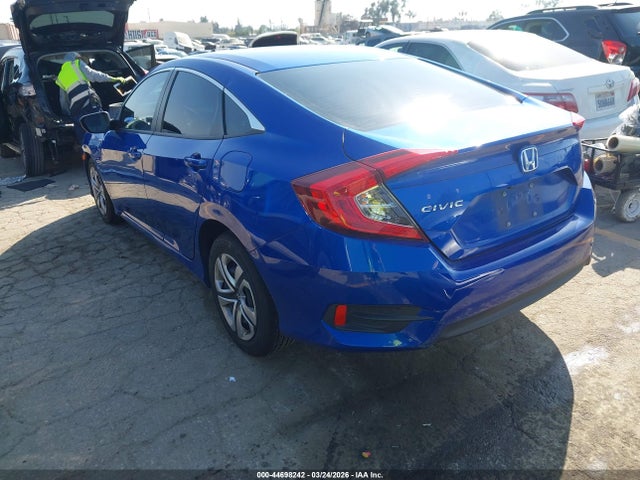 Honda Civic Lx 2018 2HGFC2F53JH604690 Image 3