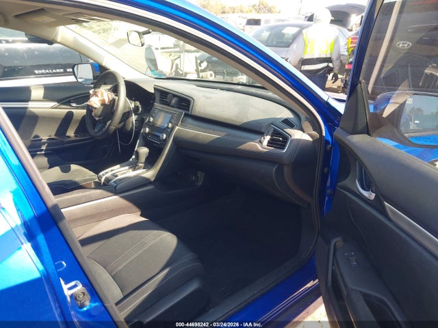 Honda Civic Lx 2018 2HGFC2F53JH604690 Image 5
