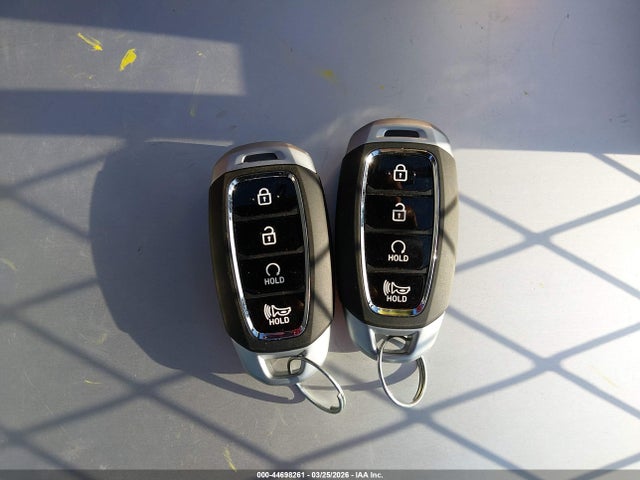 Продажа на аукционе авто 2025 Hyundai Venue Limited, vin: KMHRC8A3XSU416229, номер лота: 44698261