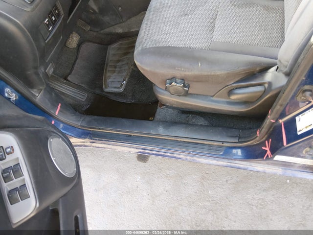 2004 TOYOTA RAV4 JTEGD20VX40016377 Photo 5