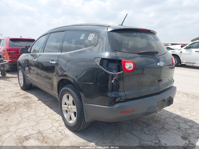 2012 CHEVROLET TRAVERSE 1GNKRGED7CJ425014 Photo 2