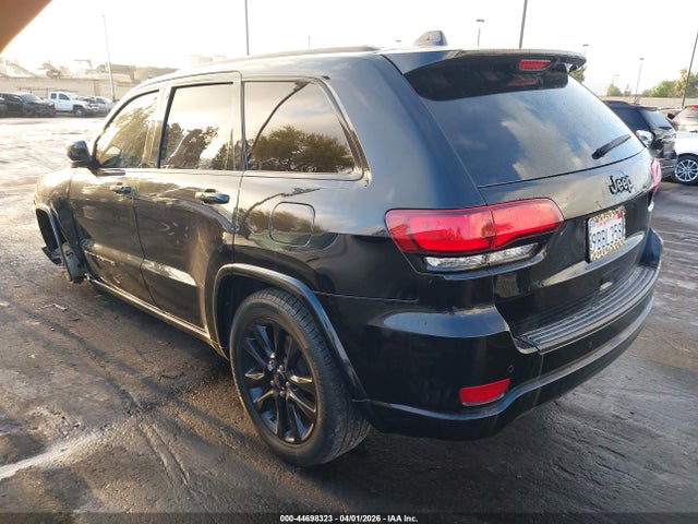 1C4RJEAG6JC485385 Jeep Grand Cherokee Altitude 4x2