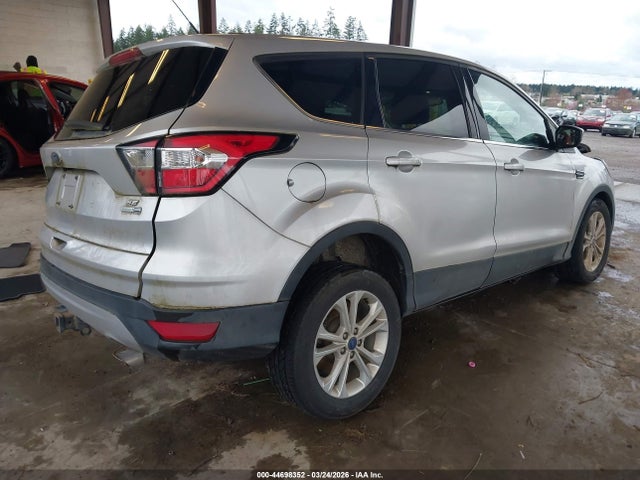 1FMCU9G98HUE75230 Ford ESCAPE SE
