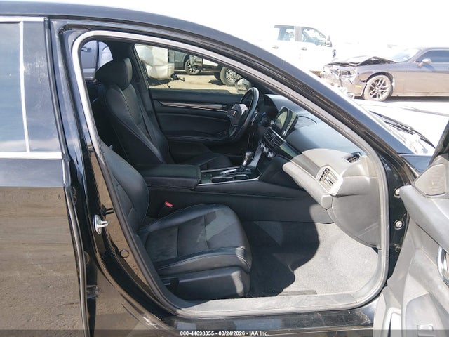 1HGCV1F37JA119988 Honda Accord Sport