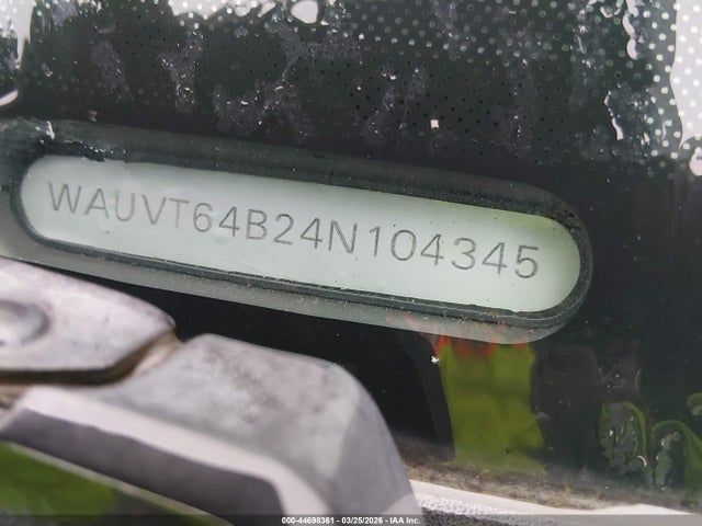 Продажа на аукционе авто 2004 Audi A6 Avant, vin: WAUVT64B24N104345, номер лота: 44698361