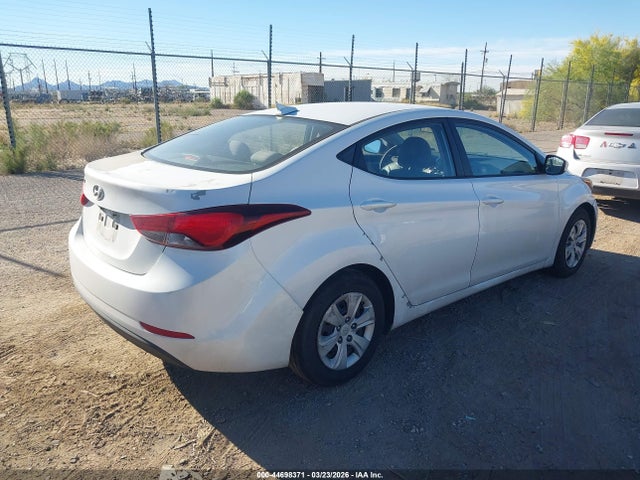Продажа на аукционе авто 2016 Hyundai Elantra Se, vin: 5NPDH4AE9GH718400, номер лота: 44698371