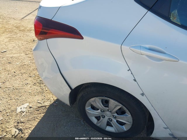 Продажа на аукционе авто 2016 Hyundai Elantra Se, vin: 5NPDH4AE9GH718400, номер лота: 44698371