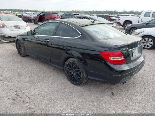 Продаж на аукціоні авто 2012 Mercedes-benz C 250, vin: WDDGJ4HB5CF811664, номер лоту: 44698403