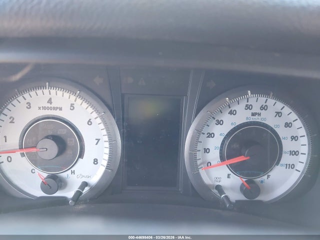 5TDXK3DC6GS695140 Toyota Sienna Se Premium 8 Passenger