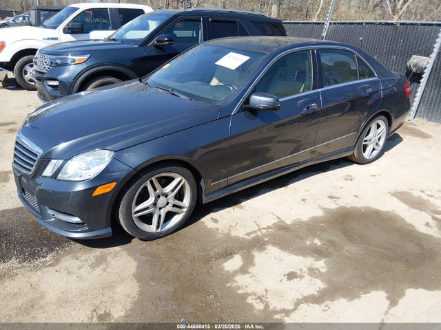 2013 MERCEDES-BENZ E 350 WDDHF8JBXDA700789 Photo 1