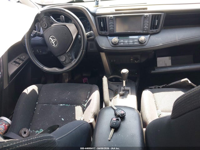 Toyota Rav4 Xle 2017 2T3RFREV0HW552135 Image 11