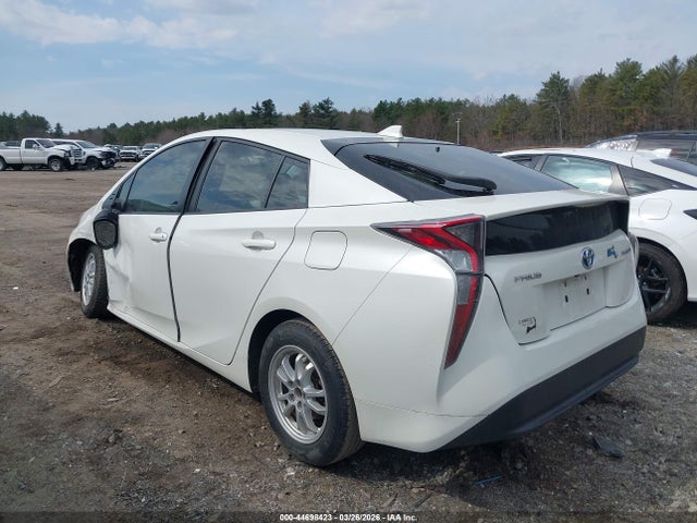 JTDKBRFU6H3033063 Toyota Prius Two