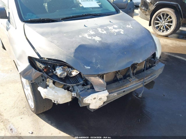 Продажа на аукционе авто 2010 Mazda Mazda5 Sport, vin: JM1CR2W32A0376071, номер лота: 44698430