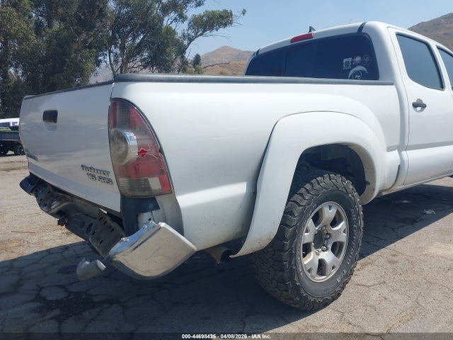 3TMKU4HN0FM042792 Toyota Tacoma Prerunner V6
