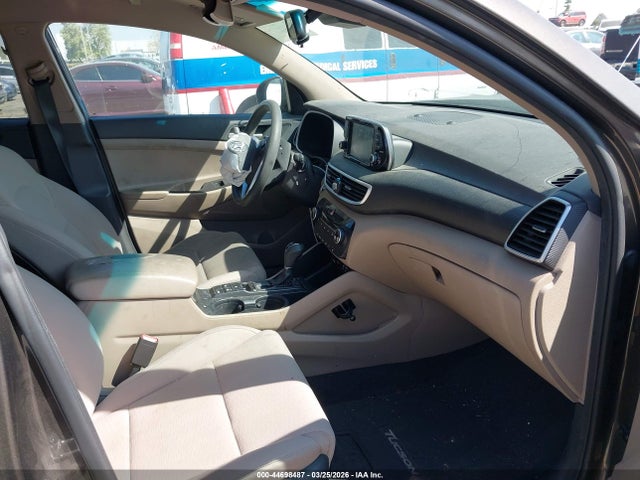 KM8J33A46LU124460 Hyundai Tucson Value