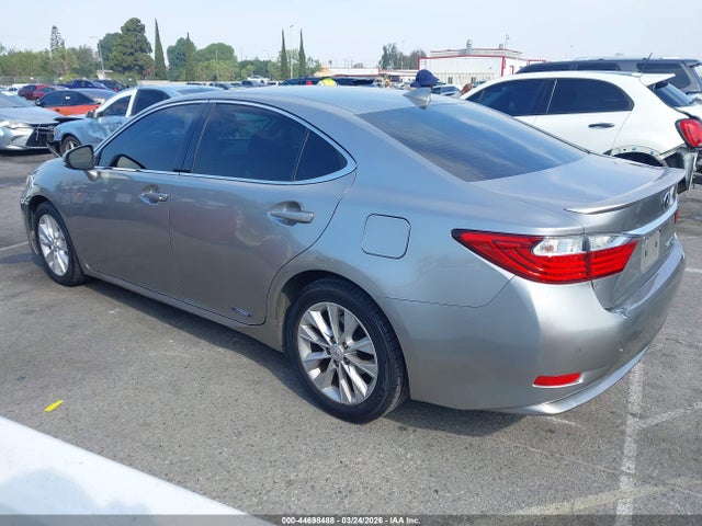 2015 LEXUS ES 300H JTHBW1GG5F2095781 Photo 2