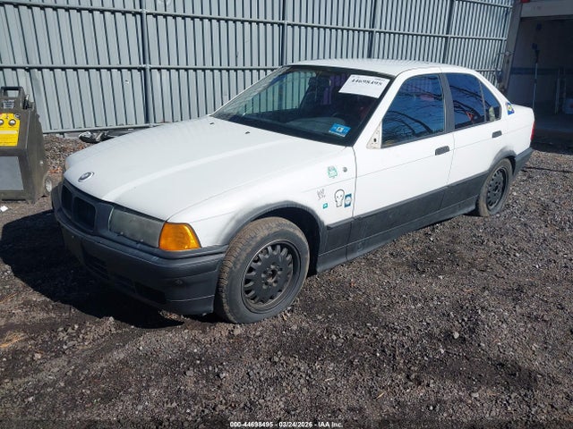 1992 BMW 325 WBACB3319NFE02570 Photo 1