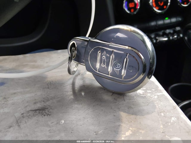 2019 MINI HARDTOP WMWXU3C51K2H87043 Photo 10