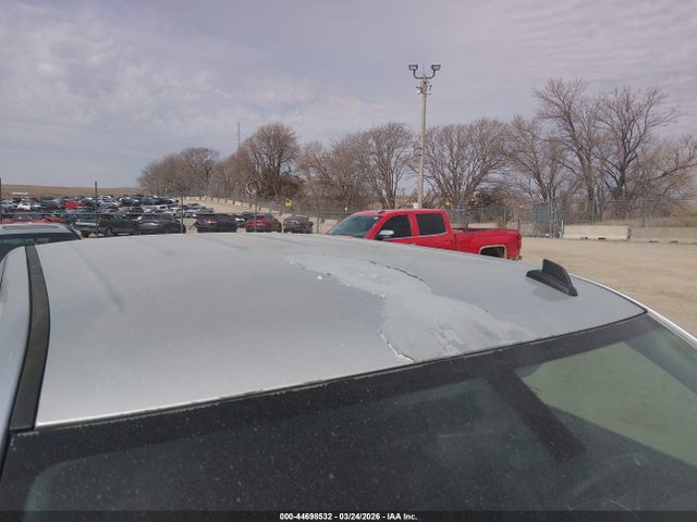 3GTU2UEC7EG561465 GMC Sierra 1500 Sle