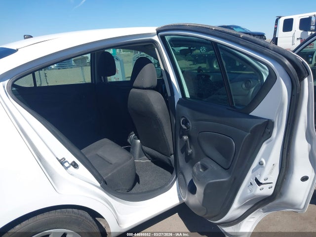 Nissan Versa 1.6 S+ 2019 3N1CN7AP9KL817821 Image 8