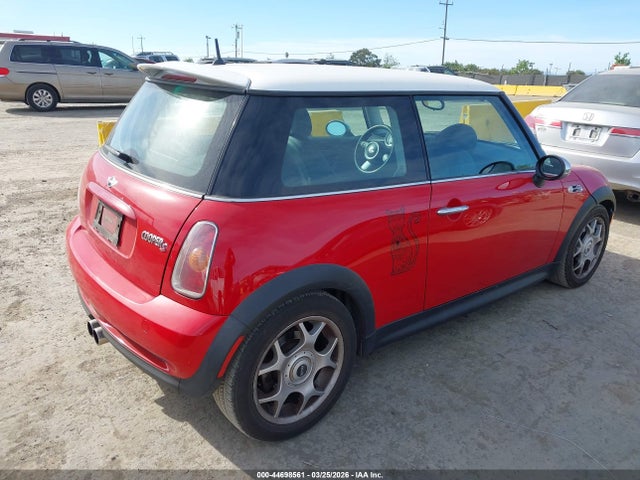 2004 MINI COOPER S WMWRE33484TD88558 Photo 3