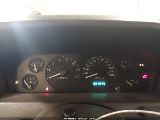 2004 Jeep Grand Cherokee Laredo მანქანა იყიდება აუქციონზე, vin: 1J4GW48S04C180301, აუქციონის ნომერი: 44698579