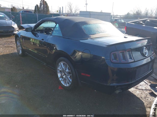 2013 FORD MUSTANG 1ZVBP8EM0D5249421 Photo 2