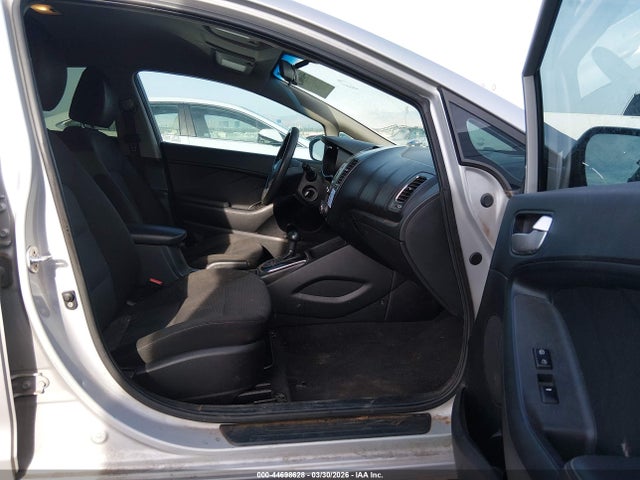 KIA FORTE LX 2017 3KPFK4A73HE131403 Image 5