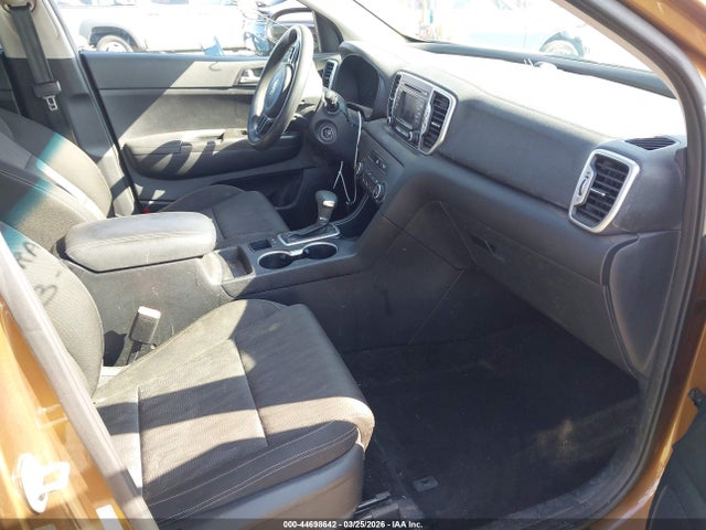 Продажа на аукционе авто 2017 Kia Sportage Lx, vin: KNDPM3AC7H7088478, номер лота: 44698642