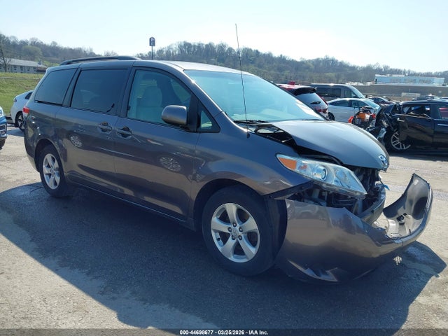 Aukcja sprzedaży 2011 Toyota Sienna Le V6, vin: 5TDKK3DC6BS171196, numer aukcji: 44698677